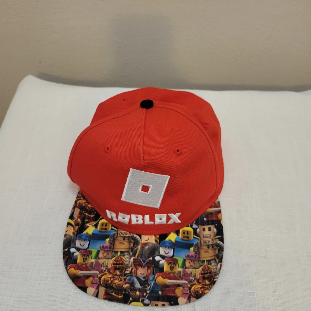 ROBLOX Red Cap - Picture 2 of 3